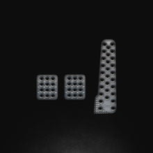 Cargar imagen en el visor de la galería, OMP Racing Pedals - Silver (Set of 3)