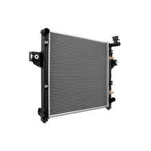 Cargar imagen en el visor de la galería, Mishimoto Jeep Grand Cherokee 4.7L Replacement Radiator 1999-2000