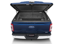 Load image into Gallery viewer, UnderCover 22-23 Ford F-150 Crew Cab 5.7ft Elite LX Bed Cover - Atlas Blue