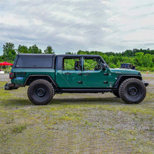 Cargar imagen en el visor de la galería, Westin EXP Truck Cap COMPLETE KIT A + BS (20-23 Jeep Gladiator) - Black