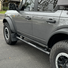 Cargar imagen en el visor de la galería, Go Rhino 21-26 Ford Bronco (4dr) 4000 Series Side Steps - Cab Length - Tex. Blk