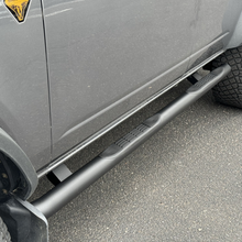 Cargar imagen en el visor de la galería, Go Rhino 21-26 Ford Bronco (4dr) 4000 Series Side Steps - Cab Length - Tex. Blk