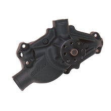 Cargar imagen en el visor de la galería, Edelbrock Water Pump Victor Circle Track Series Chevrolet 1955-95 262-400 CI V8 Engines