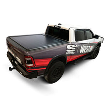Cargar imagen en el visor de la galería, Westin 19-26 Ram 1500 (New Body)(Excl. RamBox) 5ft 7in Bed Manual Retractable Tonneau Cover - Black