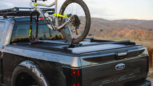 Cargar imagen en el visor de la galería, Roll-N-Lock 2019 Ram 1500 Classic 65.6in Bed Qwikrak Recreational Bars