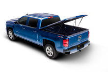 Cargar imagen en el visor de la galería, UnderCover 10-15 Ford F-250/F-350 6.8ft Lux Bed Cover - Tuxedo Black