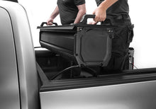 Cargar imagen en el visor de la galería, RealTruck 19-26 RAM 1500 5.7ft Bed w/RAMBOX (w or w/o MultiFunc Tailgate) RetraxPRO EZ-Off FRC-4000