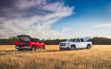 Cargar imagen en el visor de la galería, UnderCover 12-18 Ram 1500 (19-20 Classic) / 10-20 Ram 2500/3500 6.4ft Elite LX Bed Cover - True Blue