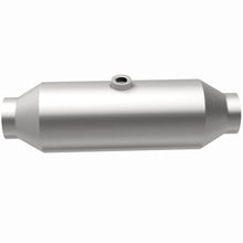 Cargar imagen en el visor de la galería, Magnaflow 2.25 1/O2 CA 4in. Spun Universal Converter