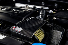 Cargar imagen en el visor de la galería, AWE Tuning Audi / Volkswagen MQB 1.8T/2.0T/Golf R Carbon Fiber AirGate Intake w/o Lid