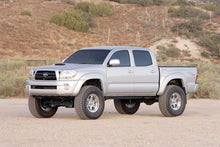 Cargar imagen en el visor de la galería, Fabtech 05-08 Toyota Tacoma 6in Spindle Kit