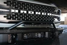 Cargar imagen en el visor de la galería, DV8 Offroad 2021-2022 Ford Bronco (Not For Factory Plastic Bumper) Factory Bumper Bull Bar - Black