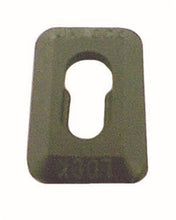 Cargar imagen en el visor de la galería, Omix Soft Top Drip Rail Lock 87-95 Wrangler YJ