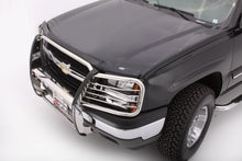 Cargar imagen en el visor de la galería, AVS 03-06 Chevy Avalanche (w/o Body Hardware) Bugflector Medium Profile Hood Shield - Smoke