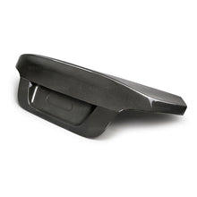 Cargar imagen en el visor de la galería, Seibon 04-10 BMW E60 5-Series CSL-Style Carbon Fiber Trunk/Hatch