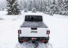 Cargar imagen en el visor de la galería, BAK 20-21 Jeep Gladiator Revolver X4s 5ft Bed Cover