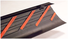 Cargar imagen en el visor de la galería, Bushwacker 07-13 Chevy Silverado 1500 Fleetside Bed Rail Caps 69.3in Bed - Black