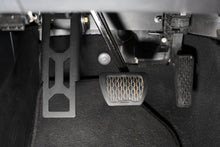 Cargar imagen en el visor de la galería, DV8 Offroad 18-20 Jeep Wrangler JL Adjustable Dead Pedal