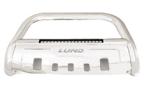 Cargar imagen en el visor de la galería, Lund 11-17 Chevy Silverado 2500 Bull Bar w/Light &amp; Wiring - Polished