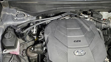 Cargar imagen en el visor de la galería, J&amp;L 20-24 Hyundai Palisade / Kia Telluride 3.8L Oil Separator 3.0 Passenger Side - Black Anodize
