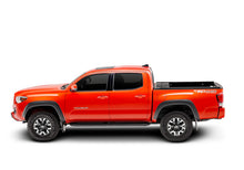 Cargar imagen en el visor de la galería, Retrax 2022 Toyota Tundra 8 Foot Bed RetraxPRO MX w/ Deck Rail System