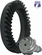 Cargar imagen en el visor de la galería, Yukon Gear High Performance Gear Set For Toyota 7.5in Reverse Rotation in 5.29 Ratio