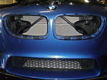 Cargar imagen en el visor de la galería, aFe Magnum FORCE Intake System Carbon Fiber Scoops BMW M5 (F10) 12-14 V8-4.4L (tt)