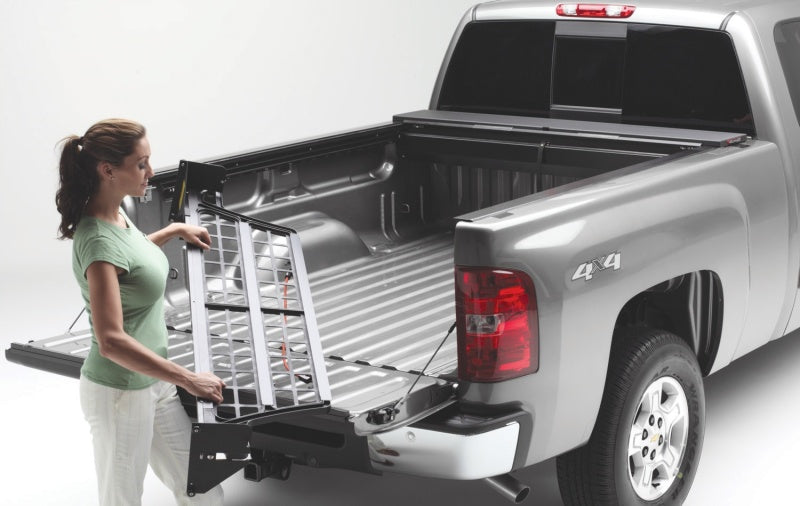 Roll-N-Lock 17-19 Honda Ridgeline 59-1/2in Cargo Manager