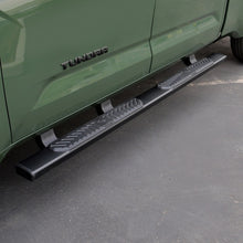 Cargar imagen en el visor de la galería, Westin 2022-2023 Toyota Tundra R5 Nerf Step Bars - Black