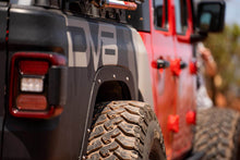 Cargar imagen en el visor de la galería, DV8 Offroad 20-21 Jeep Gladiator Fender Flare Delete Kit