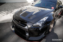 Cargar imagen en el visor de la galería, Seibon 09-12 Nissan GTR R35 GT-Style Carbon Fiber Hood