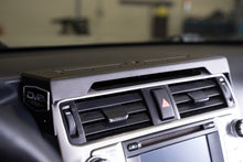 Cargar imagen en el visor de la galería, DV8 Offroad 10-23 Toyota 4Runner Digital Device Dash Mount