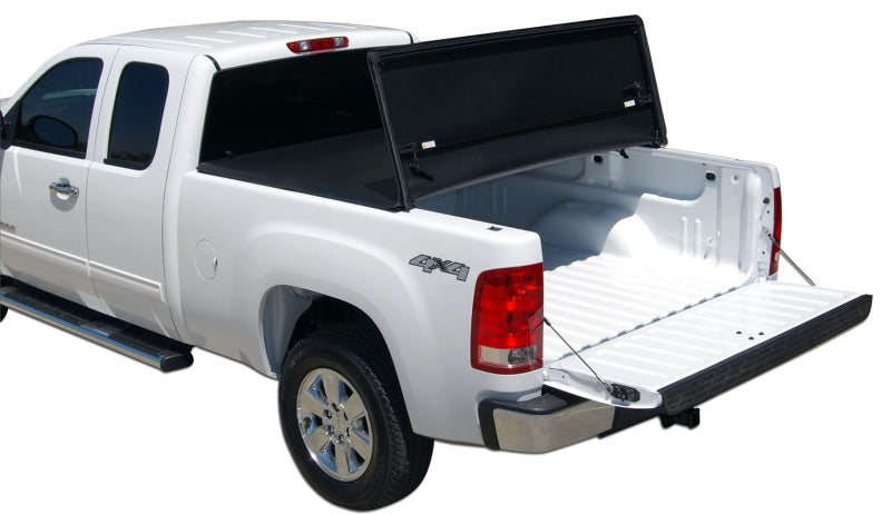 Tonno Pro 17-22 Ford F-250 Super Duty 6.8ft Styleside Tonno Fold Tri-Fold Tonneau Cover