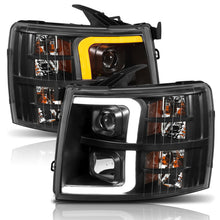 Cargar imagen en el visor de la galería, ANZO 07-13 Chevrolet Silverado 1500 Plank Style Projector Headlights Black w/ Amber