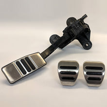 Cargar imagen en el visor de la galería, Ford Racing Aluminum and Urethane 11-17 Ford Mustang - Upgrade to Premium Package Pedals