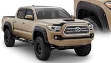 Cargar imagen en el visor de la galería, Bushwacker 16-18 Toyota Tacoma Pocket Style Flares 4pc 60.5/73.7in Bed - Black