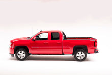 Cargar imagen en el visor de la galería, BAK 04-14 Chevy Silverado 1500 5ft 8in Bed BAKFlip MX4 Matte Finish