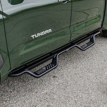 Cargar imagen en el visor de la galería, Westin 2022+ Toyota Tundra Crew Max Outlaw Nerf Step Bars