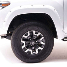 Cargar imagen en el visor de la galería, EGR 14+ Chev Silverado 6-8ft Bed Bolt-On Look Color Match Fender Flares - Set - Summit White