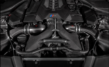 Cargar imagen en el visor de la galería, Eventuri BMW F90 M5/M8 Carbon Turbo Inlet