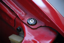 Cargar imagen en el visor de la galería, Skunk2 Large Fender Black Anodized Washer Kit (6 Pcs.)