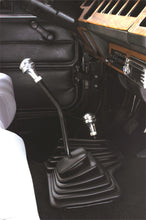 Cargar imagen en el visor de la galería, Rampage 1987-1995 Jeep Wrangler(YJ) Billet Shift Knob - Polished