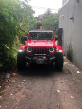 Cargar imagen en el visor de la galería, Oracle Jeep JL/Gladiator JT Oculus Bi-LED Projector Headlights - Amber/White Switchback