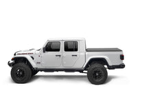 Cargar imagen en el visor de la galería, Truxedo 2020 Jeep Gladiator 5ft Lo Pro Bed Cover