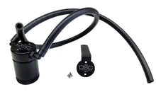 Cargar imagen en el visor de la galería, J&amp;L 97-13 Chevy/GM Truck/SUV 4.8L/5.3L/6.0L/6.2L Driver Side Oil Separator 3.0 - Black Anodized