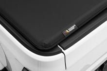 Cargar imagen en el visor de la galería, Rugged Ridge Armis Soft Folding Bed Cover 2020 Gladiator JT