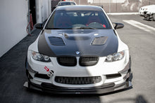 Cargar imagen en el visor de la galería, Seibon 07-10 BMW M3 Series 2Dr (E92) CT-Style Carbon Fiber hood