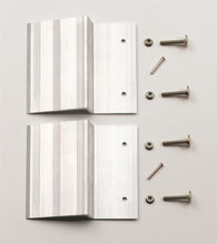 Cargar imagen en el visor de la galería, Lund Universal Ramp Kit For 2X8in To 2X10in Planks 9X7.5X2.25in - Silver