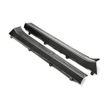 Cargar imagen en el visor de la galería, Seibon 09-10 Nissan GTR R35 OEM Style Carbon Fiber Door Sills (Pair)