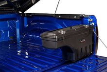 Cargar imagen en el visor de la galería, UnderCover 17-20 Ford F-250/F-350 Passengers Side Swing Case - Black Smooth